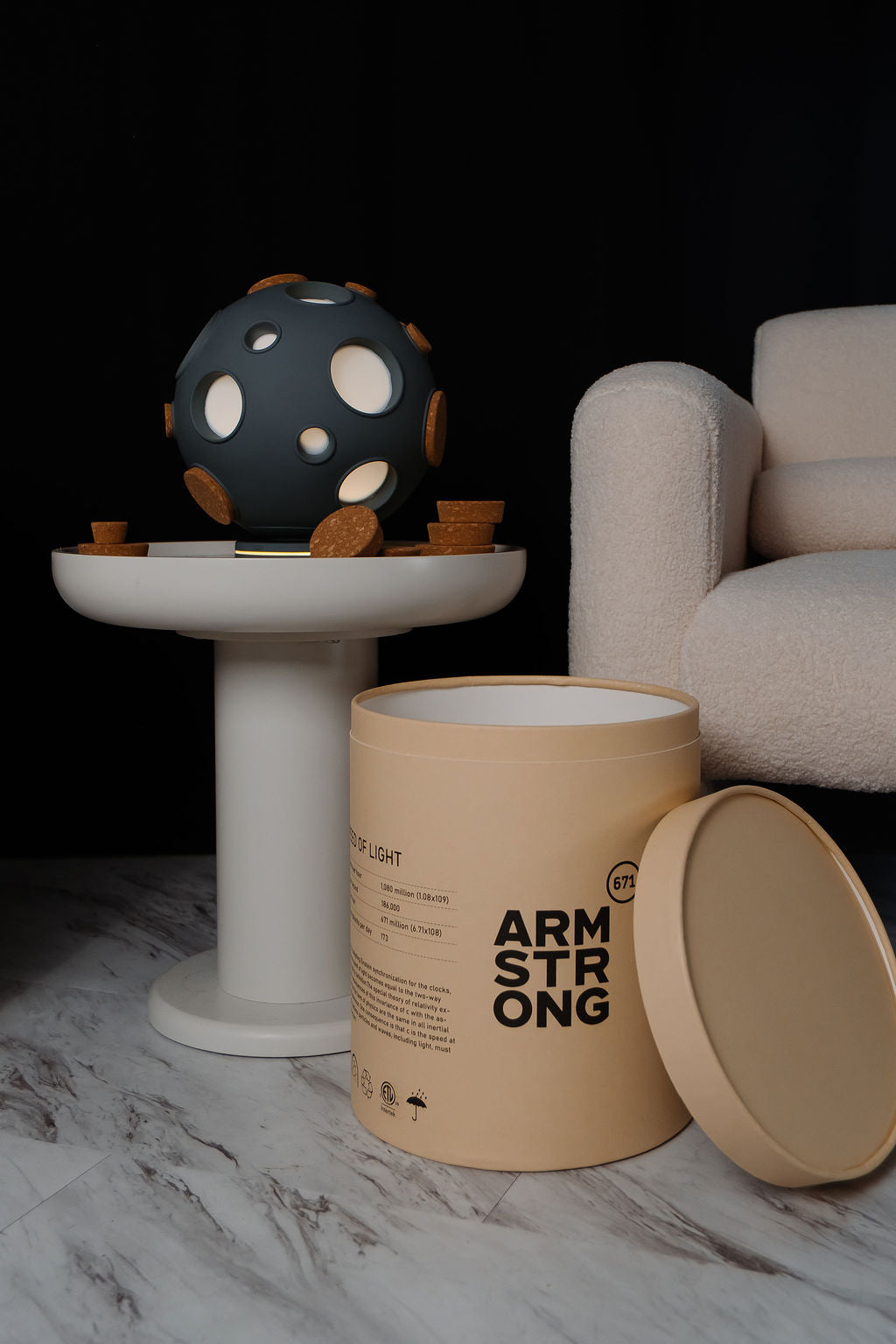 Armstrong 671